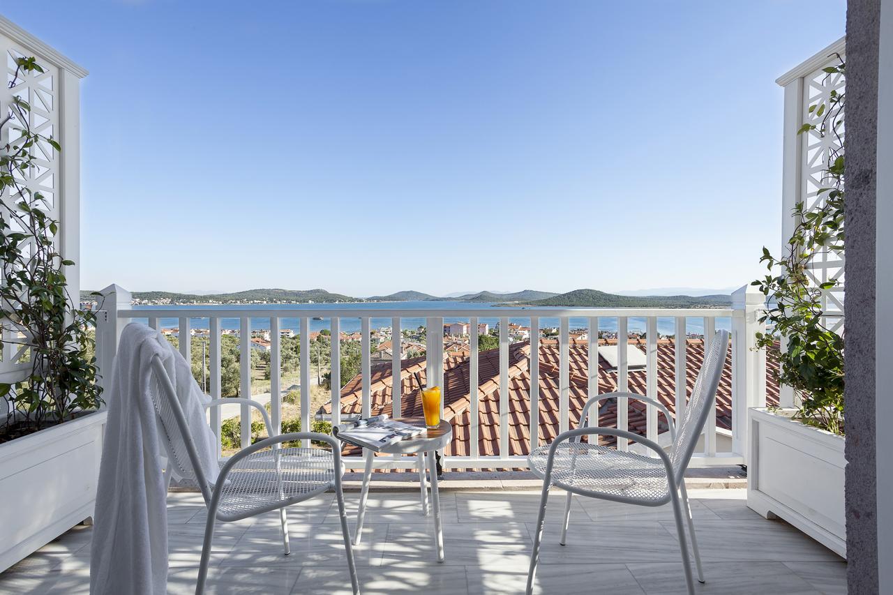 Cunda Pur Beyaz Hotel Bagian luar foto