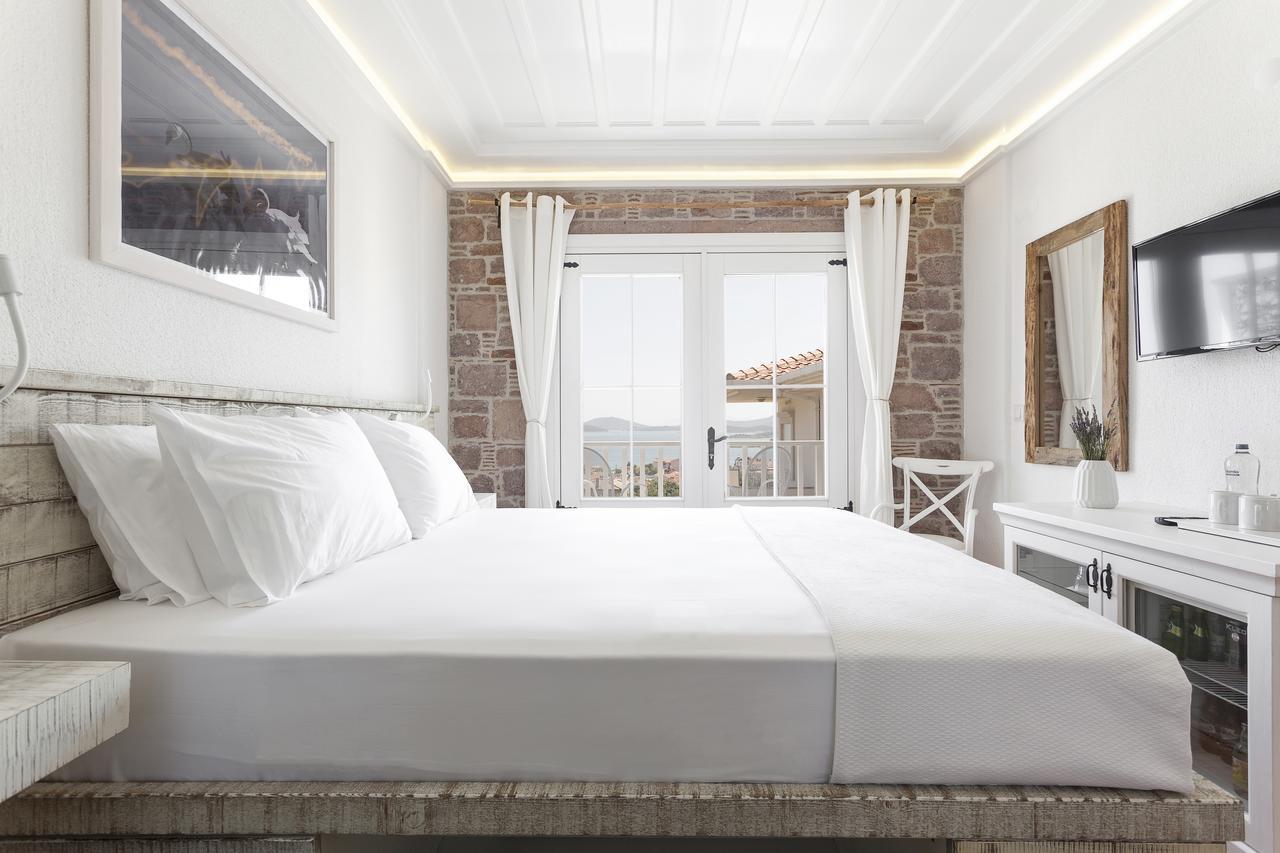 Cunda Pur Beyaz Hotel Bagian luar foto