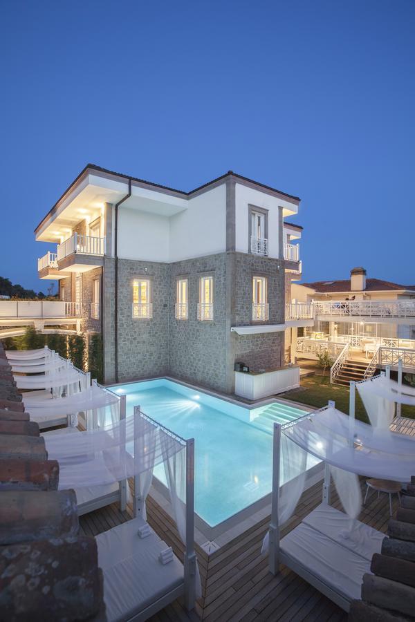 Cunda Pur Beyaz Hotel Bagian luar foto