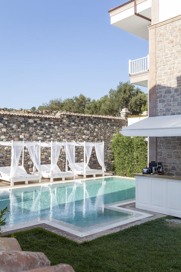 Cunda Pur Beyaz Hotel Bagian luar foto