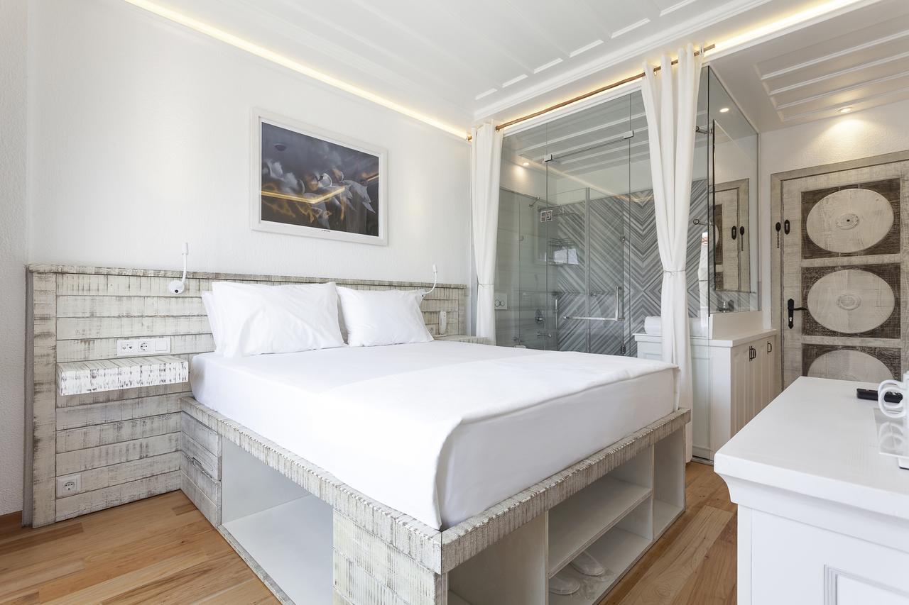 Cunda Pur Beyaz Hotel Bagian luar foto