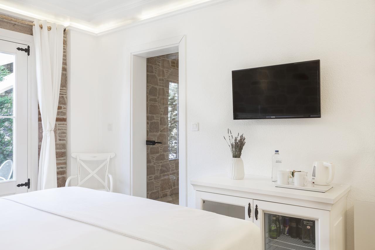 Cunda Pur Beyaz Hotel Bagian luar foto