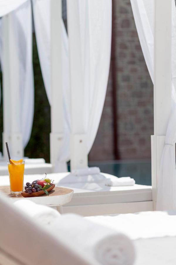 Cunda Pur Beyaz Hotel Bagian luar foto